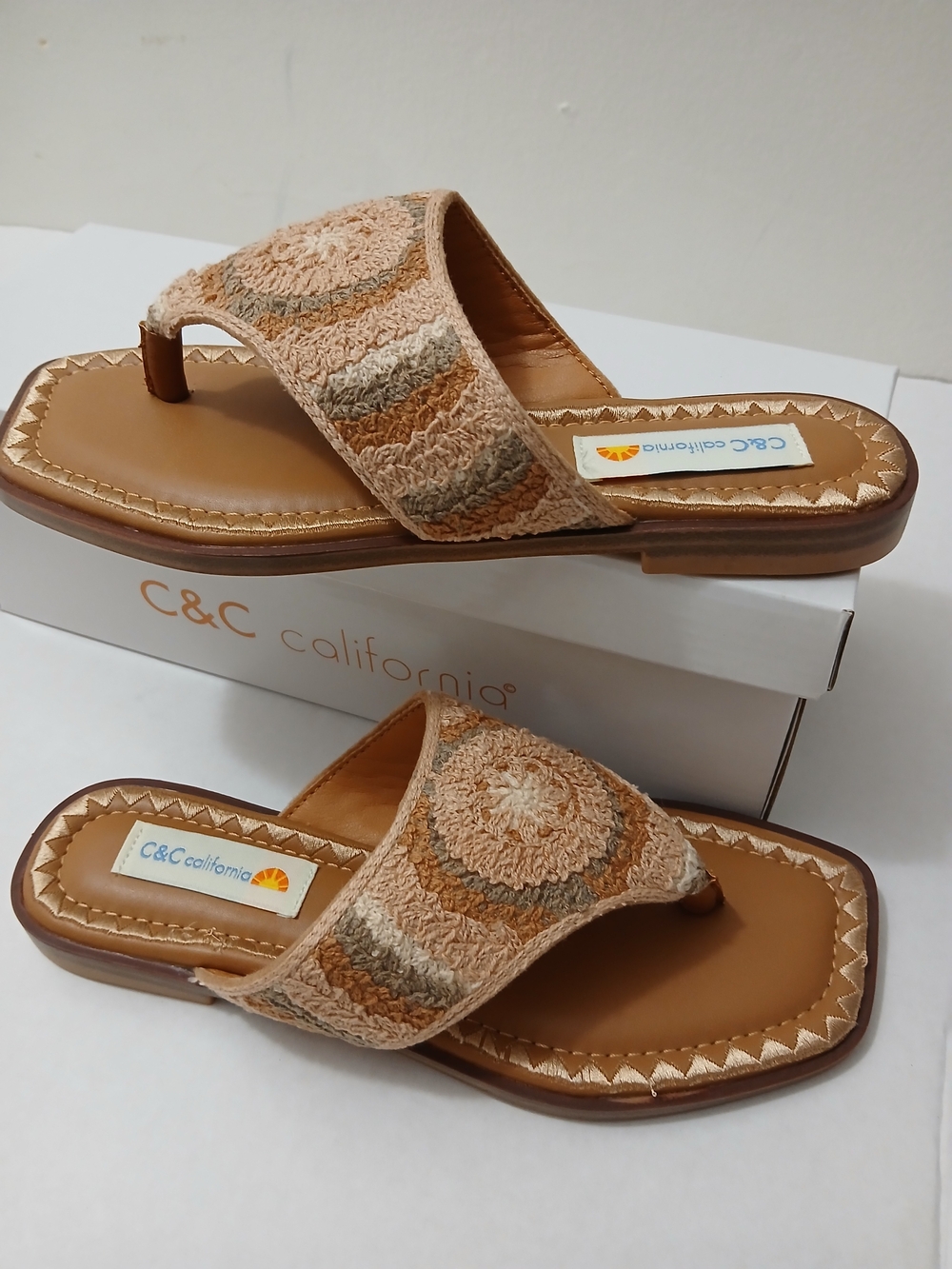 C&C California Multitone Tan Crochet Toe-Loop Pretty Sandals Multiples  $19